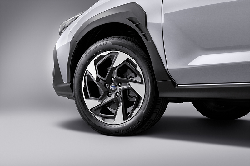 Fälgen på Crosstrek är designad för att tåla tuffa vägförhållanden